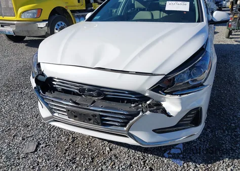 2019 Hyundai Sonata Hybrid Se z USA, uszkodzony, nr VIN KMHE24L30KA091826